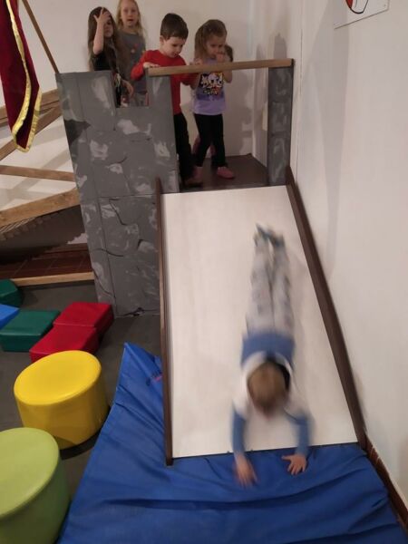 279787631 385013233552432 4885853395693707704 n